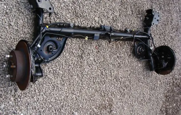 Nissan Cube Z10 Rear axle beam with reductor 