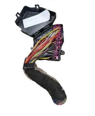 Audi A6 S6 C6 4F Fuse box set 8d194184