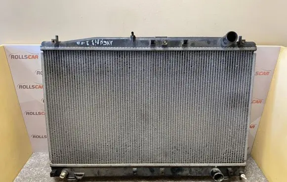 Toyota Avensis T220 Coolant radiator PA66GF25