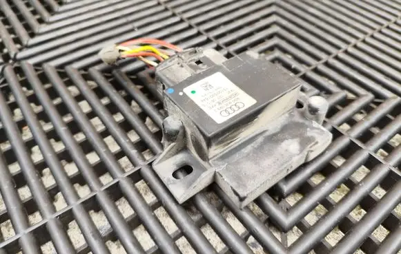 Audi A6 C7 Fuel injection pump control unit/module 4G0906093J