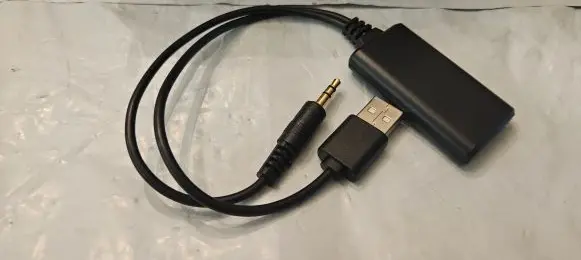 BMW 3 E90 E91 AUX in-socket connector BTAUDIO