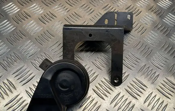 Audi A6 S6 C6 4F Horn signal 4F0951223 4F0951229