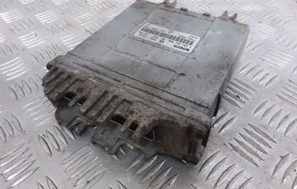 Renault Megane I Engine control unit/module 7700113863 0281001969 7700111552