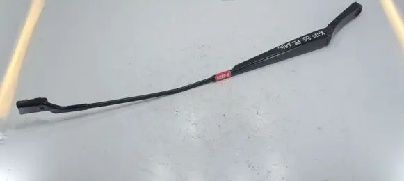 Volkswagen PASSAT B8 Front wiper blade arm 3G1955410