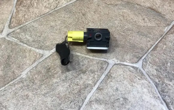 Mercedes-Benz ML W164 Airbag deployment crash/impact sensor 0038202826
