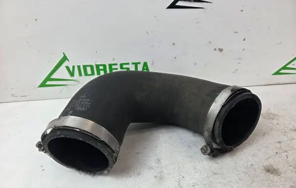 Audi Q7 4L Intercooler hose/pipe 4L0145972A PXR126874