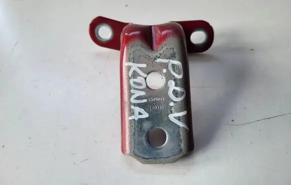 Hyundai Kona I Front door upper hinge