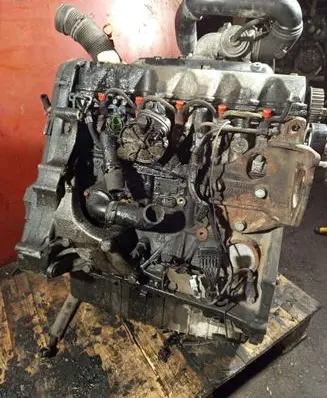Volkswagen Transporter - Caravelle T4 Engine AJT