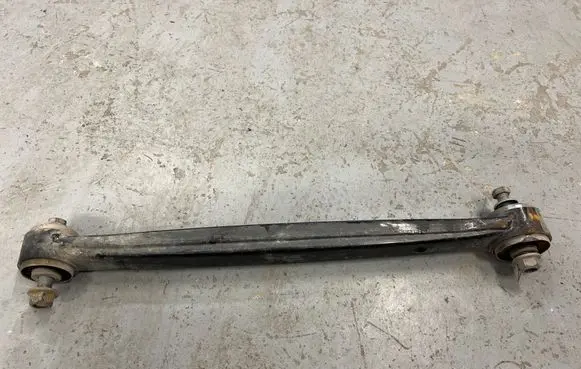 Dodge RAM Rear control arm 68264947AA