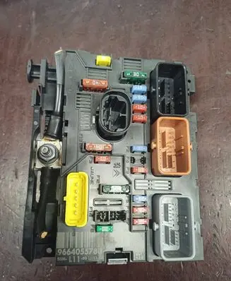 Peugeot 207 BSM Control unit 9664055780