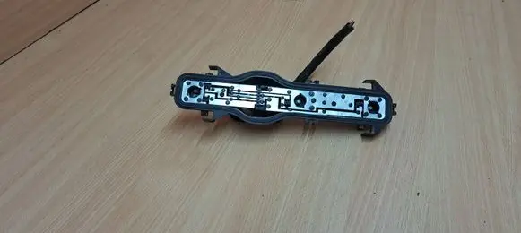 Renault Espace IV Tail light bulb cover holder 89028882
