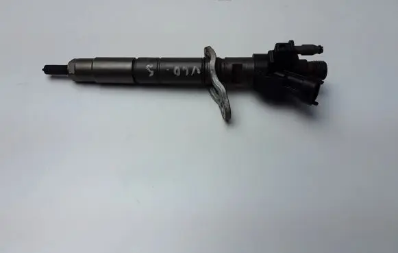 Volvo V60 Fuel injector 31303238