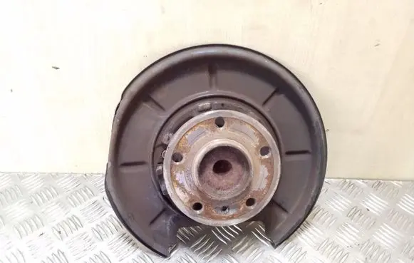 Mercedes-Benz A W169 Rear wheel hub