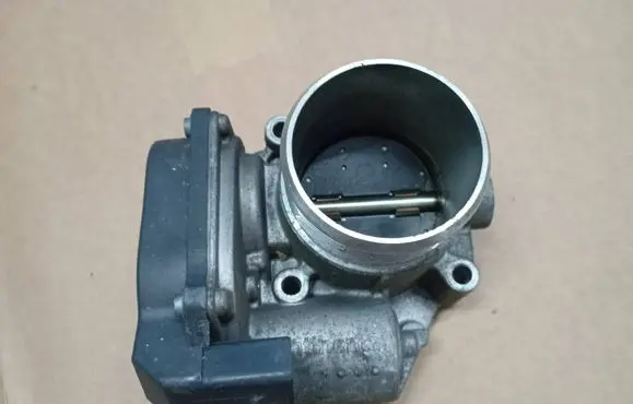 Skoda Superb B6 (3T) Throttle body valve 06F133062Q A2C53390403 1850705832