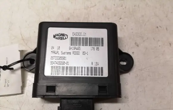 Peugeot 407 Fuel injection pump control unit/module 09733309901