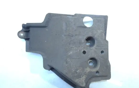 Toyota Prius (XW30) Other under body part 5762812130