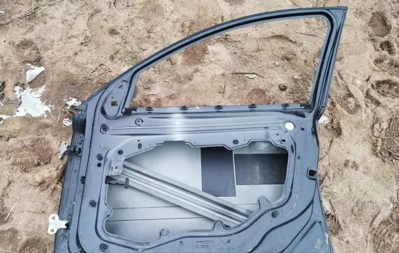 Volvo V50 Front door 3722