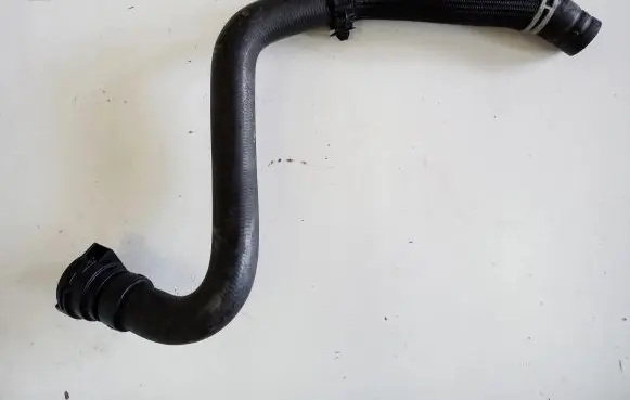 Citroen C4 II Engine coolant pipe/hose