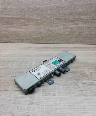 BMW 5 E39 Aerial antenna amplifier 6906078