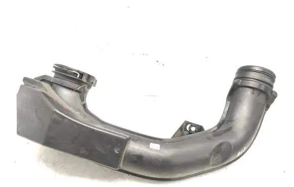 Volvo XC40 Air intake hose/pipe 32222139 8888778231