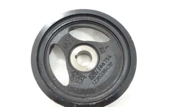 Dacia Sandero III Crankshaft pulley 123033842R