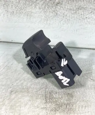 Mitsubishi Outlander Electric window control switch 8608a242 3172t15an