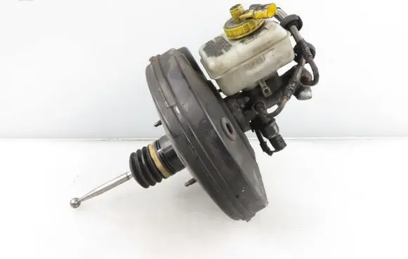 Volkswagen Golf IV Brake booster 03786006024