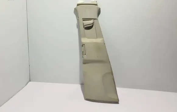 Volvo XC90 (B) pillar trim (top) 31651532