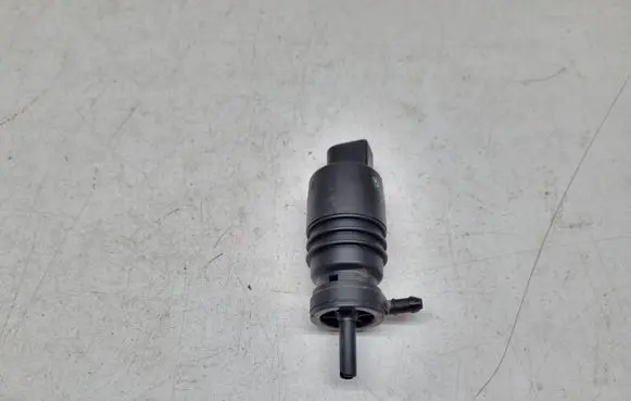 BMW X3 E83 Windscreen/windshield washer pump