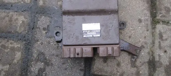 Toyota RAV 4 (XA20) Fuel injection control unit/module 8987120030