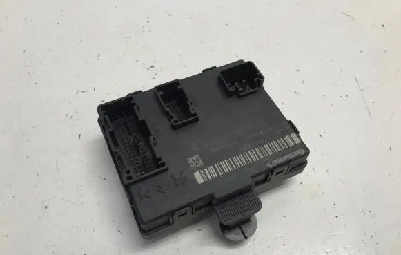 Peugeot 408 P54 Door control unit/module 9857119380