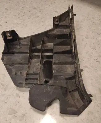 Volvo V70 Front bumper mounting bracket 31265345