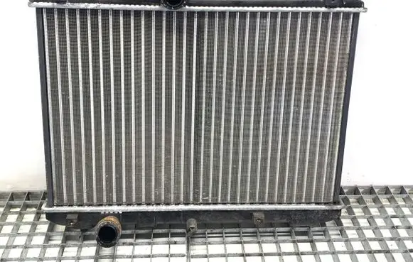 Suzuki Swift I Coolant radiator 
