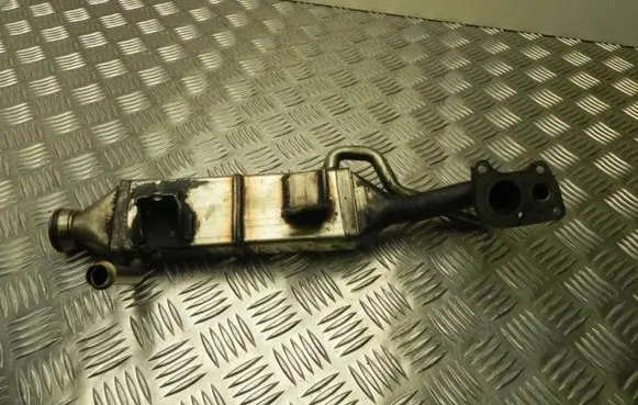 Mercedes-Benz R W251 EGR valve cooler 16421400175 VD10597