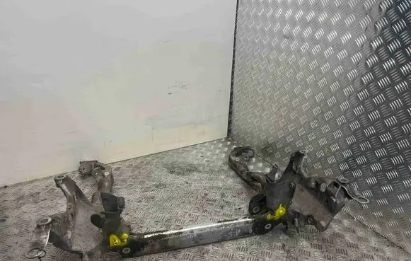Audi A5 8T 8F Front subframe 8t0399315j