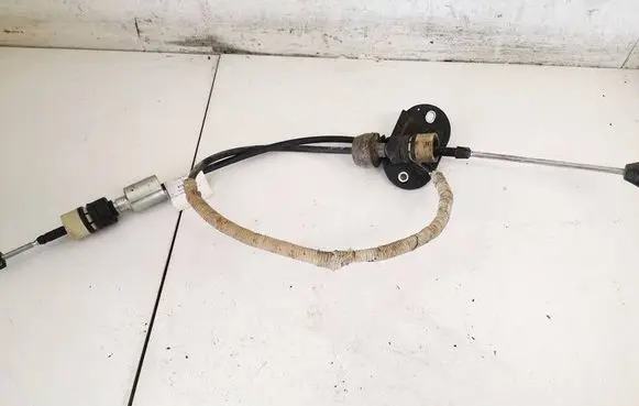 Volvo S80 Gear shift cable linkage 31259001