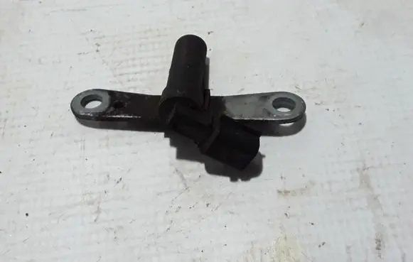Dacia Duster Crankshaft position sensor 8200746497