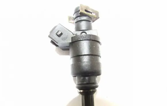 Skoda Octavia Mk1 (1U) Fuel injector 06A906031D