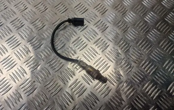 Volkswagen Touran II Lambda probe sensor 03F906262C