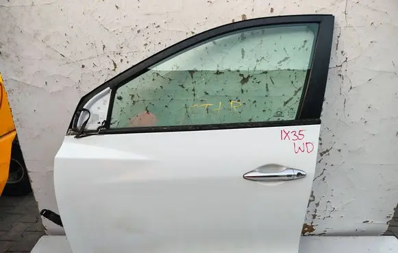 Hyundai ix35 Front door 