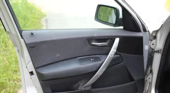 Front door card panel trim