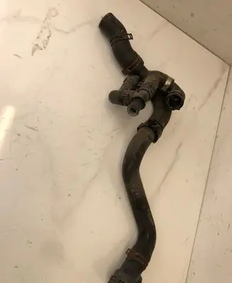 Audi A5 Sportback 8TA Engine coolant pipe/hose 8K0122055B