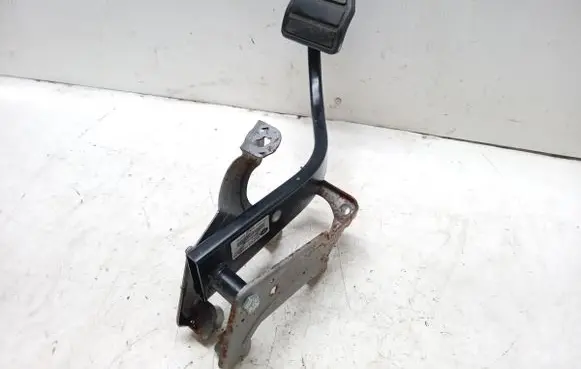Land Rover Discovery 3 - LR3 Brake pedal SKB500031