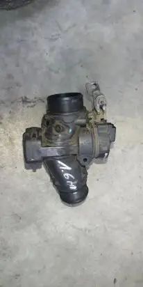 Peugeot 5008 Throttle valve 25365285