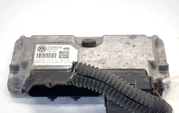 Skoda Fabia Mk1 (6Y) Engine control unit/module ECU 03C906024B