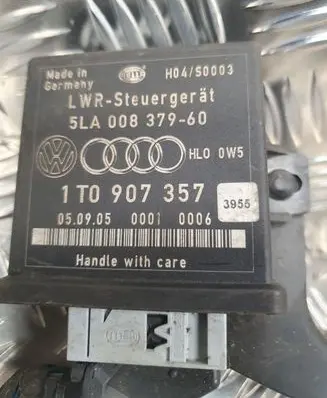 Volkswagen Touran I Light module LCM 1T0907357 5LA00837960
