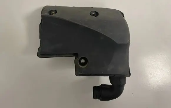 Mercedes-Benz A W168 Vacuum air tank A1661400087 81094082 2900302889