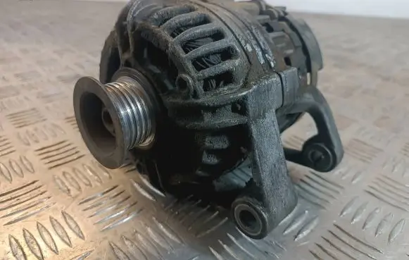 Opel Zafira A Generator/alternator 09133601 0124225023