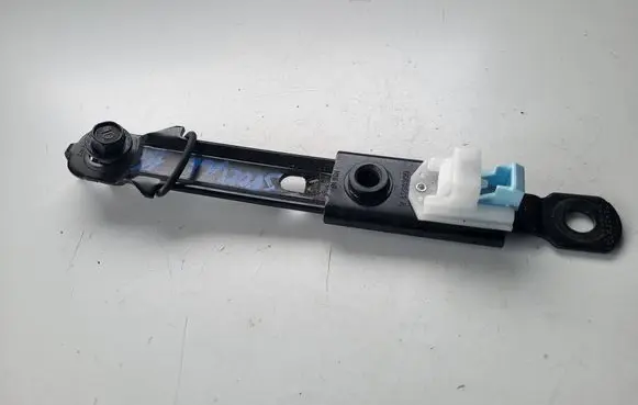KIA Sportage Seat belt height adjuster 