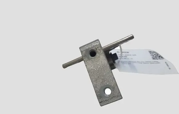 Volvo S60 Rear door lower hinge
